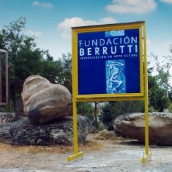 Cartel Fundación Berrutti